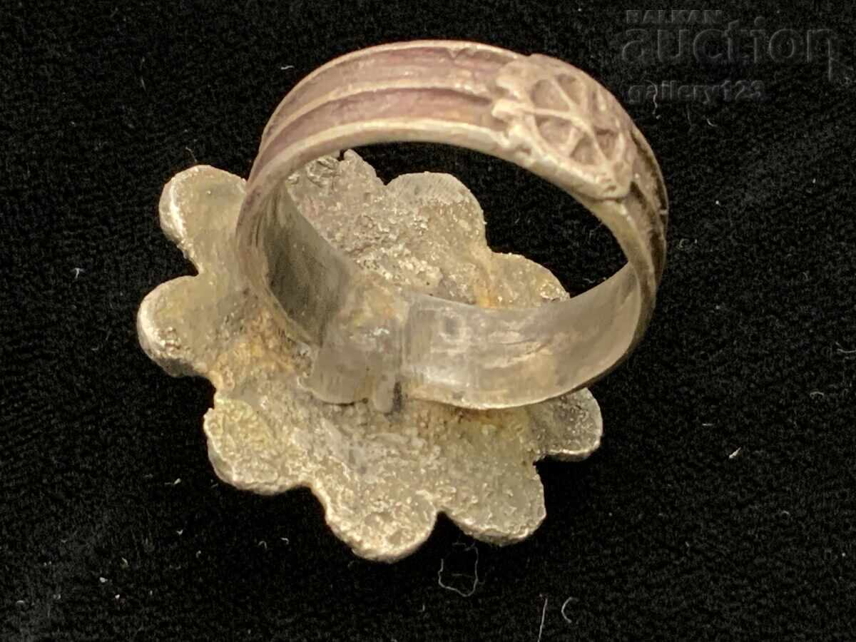 Ασημένιο δαχτυλίδι κοσμήματος με τιμή € 4.50 | 8.80 BGN