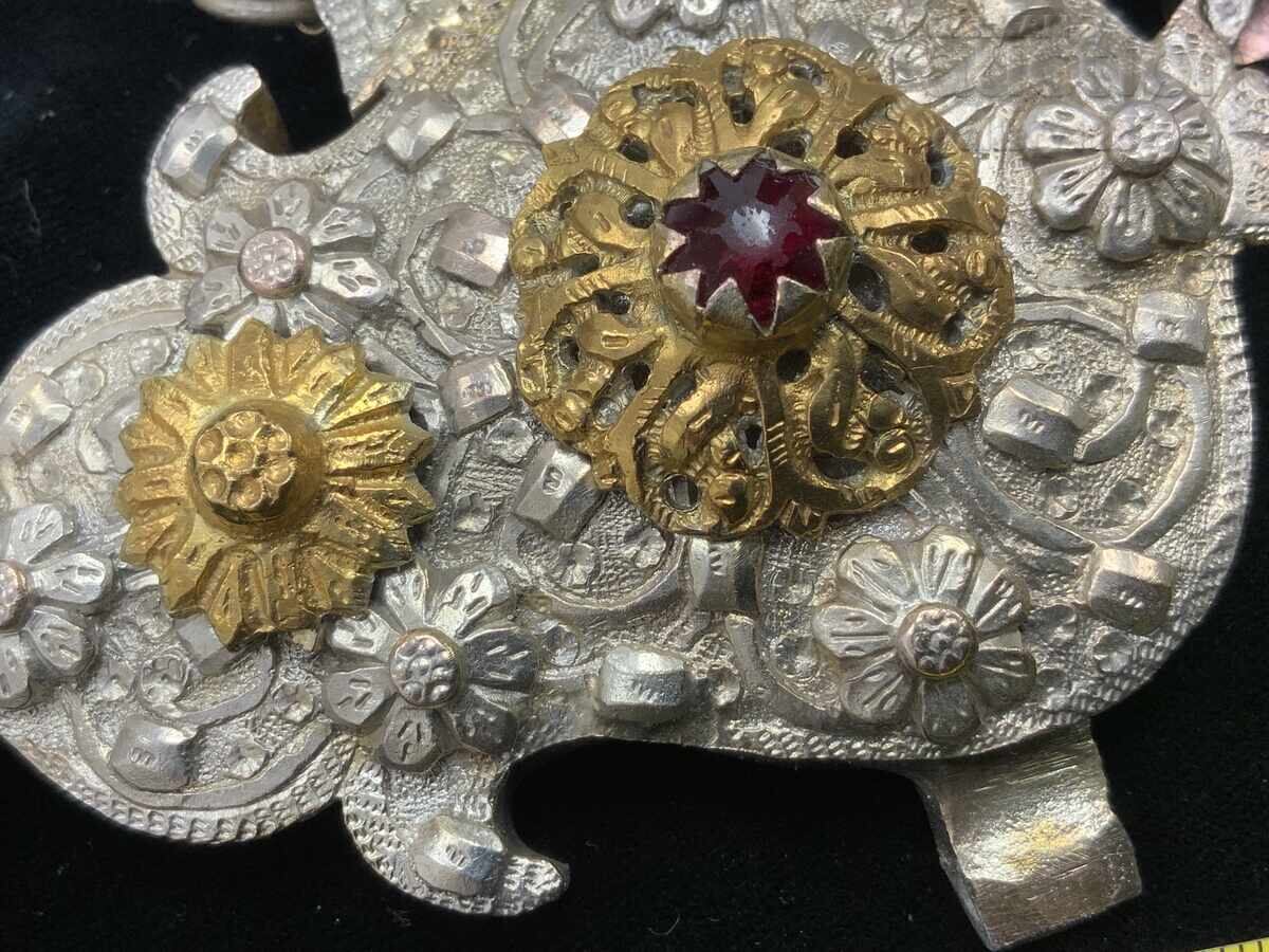 Pafte din ținutul Kjustendil, argint, proba 300-400, sticlă colorată, aurite - 10 Pafte din ținutul Kjustendil, argint, proba 300-400, sticlă colorată, aurite - 10