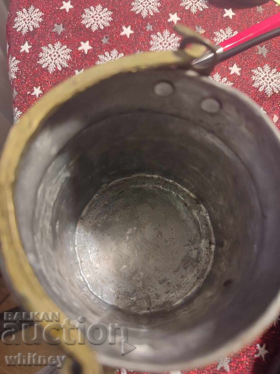 Licitație Ursul de cupru Licitație Ursul de cupru