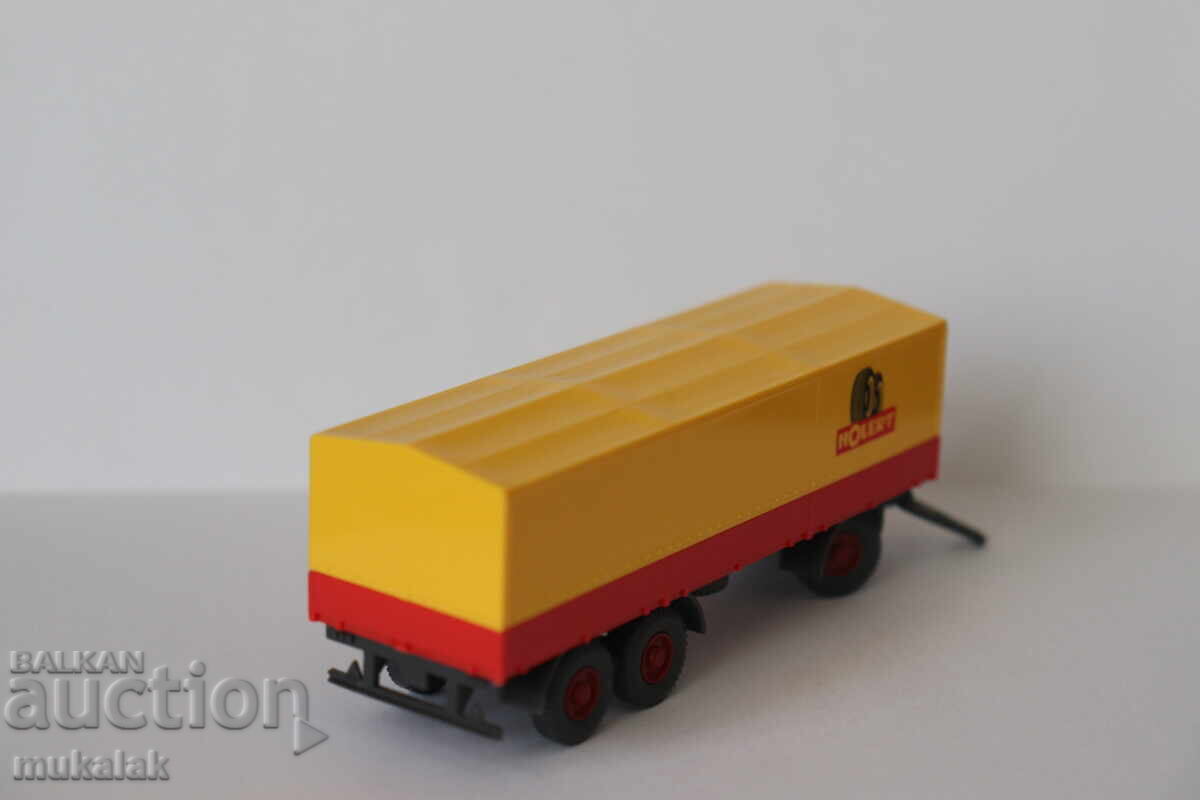 Delivery of WIKING H0 1/87 REMARKABLE TRUCK MODEL