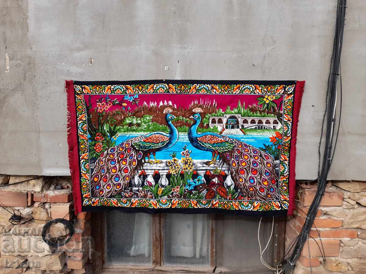 Μοκέτα αντίκα, επένδυση τοίχου