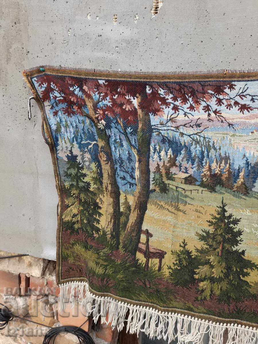 Auction  Antique carpet, wall covering