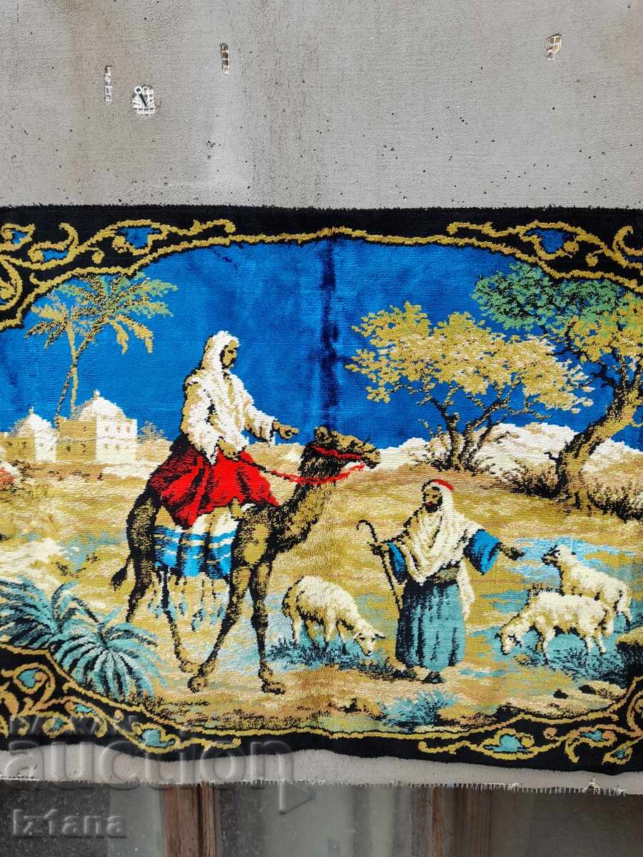 Delivery of Antique carpet, wall covering