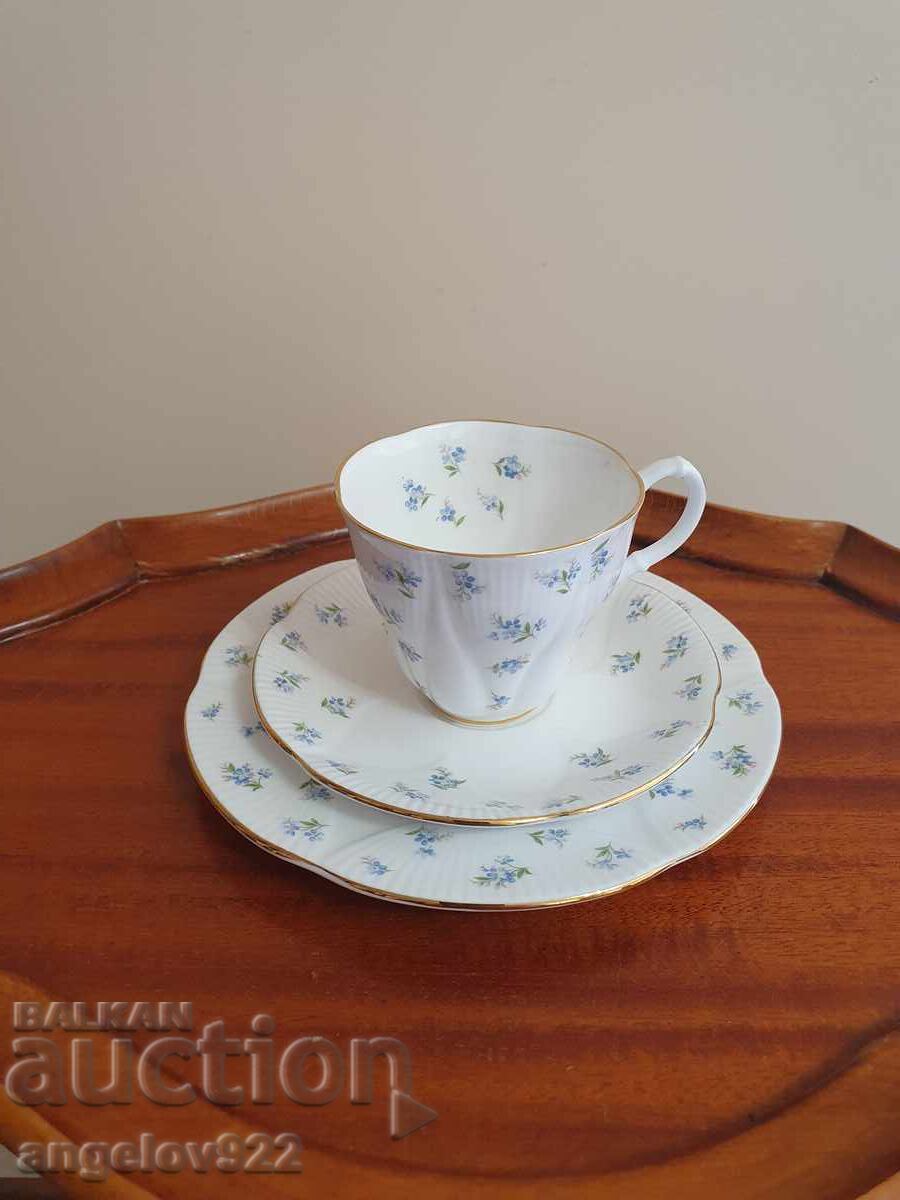 Английска порцеланови чашки за кафе ROYAL ALBERT с цена € 0.01 | 0.02 лв.