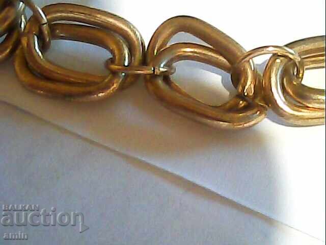 Delivery of beautiful gold plated necklace Delivery of beautiful gold plated necklace