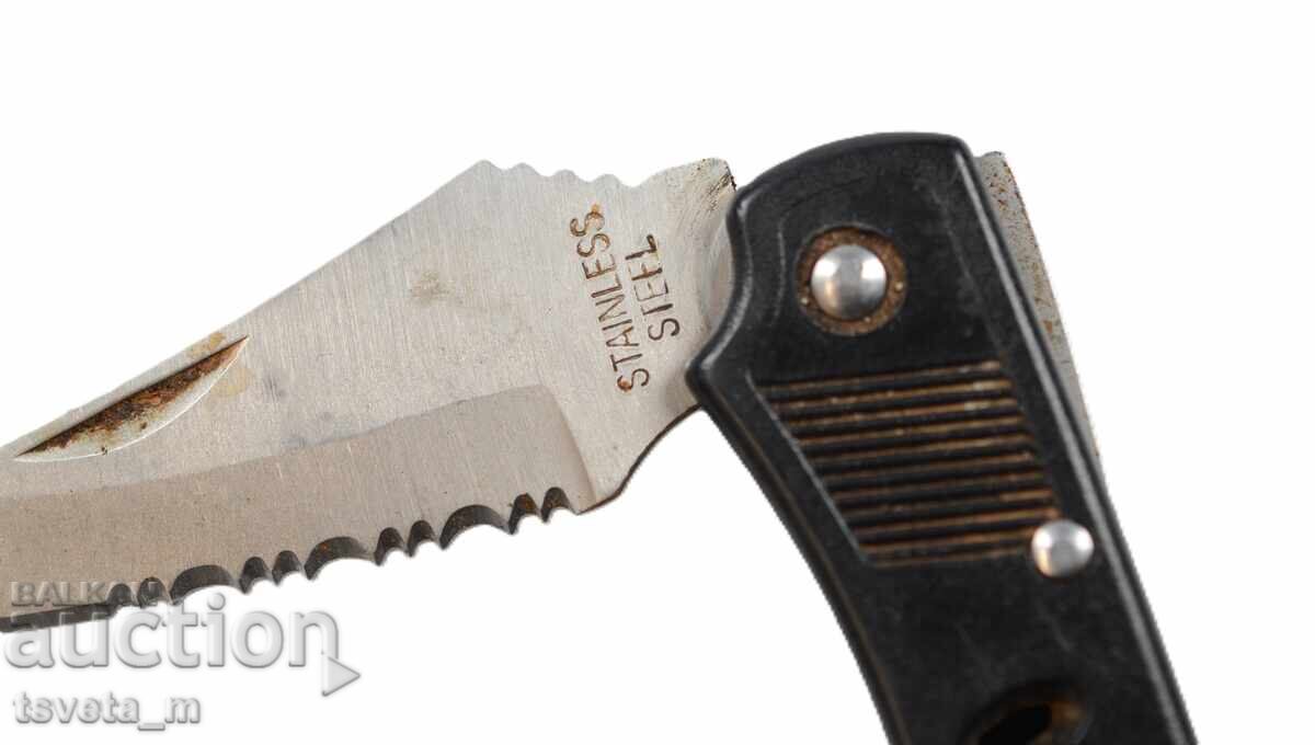 Παράδοση Ένα μαχαίρι τσέπης Παράδοση Ένα μαχαίρι τσέπης