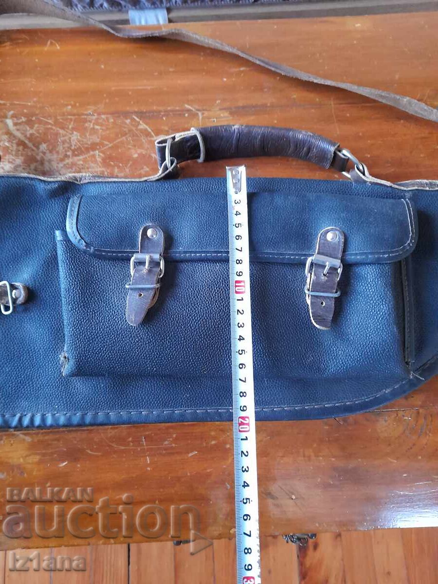 Auction Old rifle case Auction Old rifle case