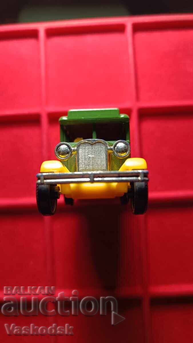 Auction  Bedford bus CORGI