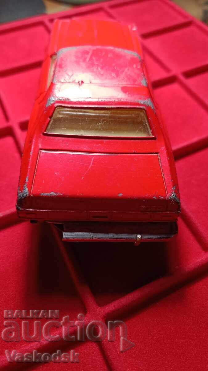 Livrarea Ford GRAN TORINO