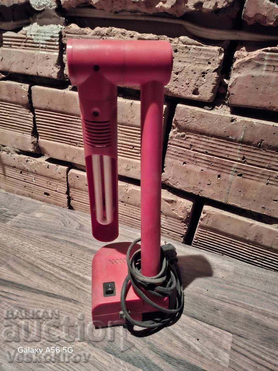 Λάμπα, επιτραπέζια, αναδιπλούμενη με τιμή € 4.99 | 9.76 BGN Λάμπα, επιτραπέζια, αναδιπλούμενη με τιμή € 4.99 | 9.76 BGN