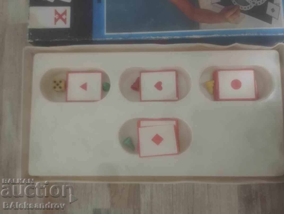 Παράδοση Παλιό επιτραπέζιο παιχνίδι Παράδοση Παλιό επιτραπέζιο παιχνίδι