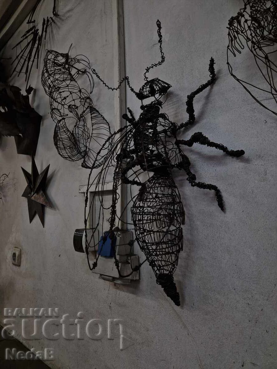 Δημοπρασία Σφήκα από τηλέφωνο