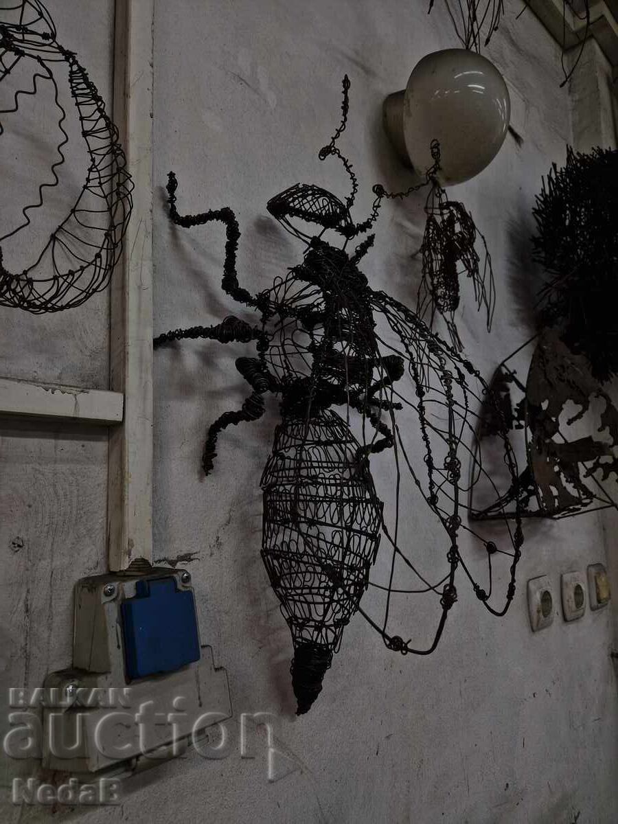 Σφήκα από τηλέφωνο - 5