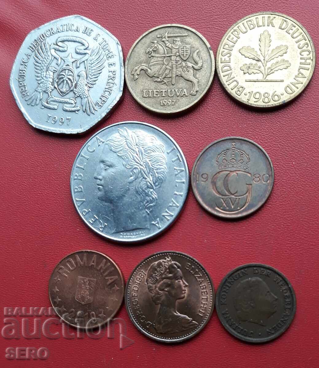 Lot mixt de 8 monede cu preț € 0.61 | 1.19 BGN