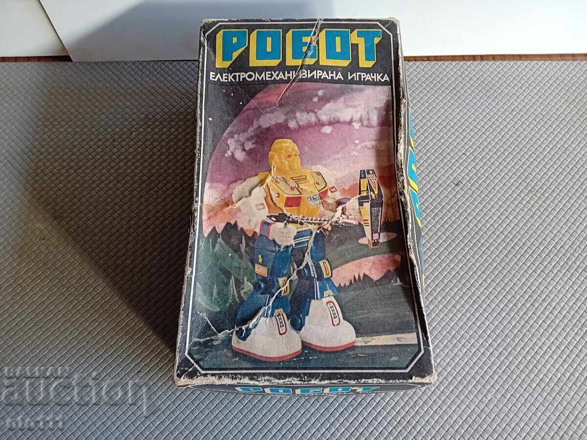 СТАРА БЪЛГАРСКА ИГРАЧКА - РОБОТ - 7 СТАРА БЪЛГАРСКА ИГРАЧКА - РОБОТ - 7