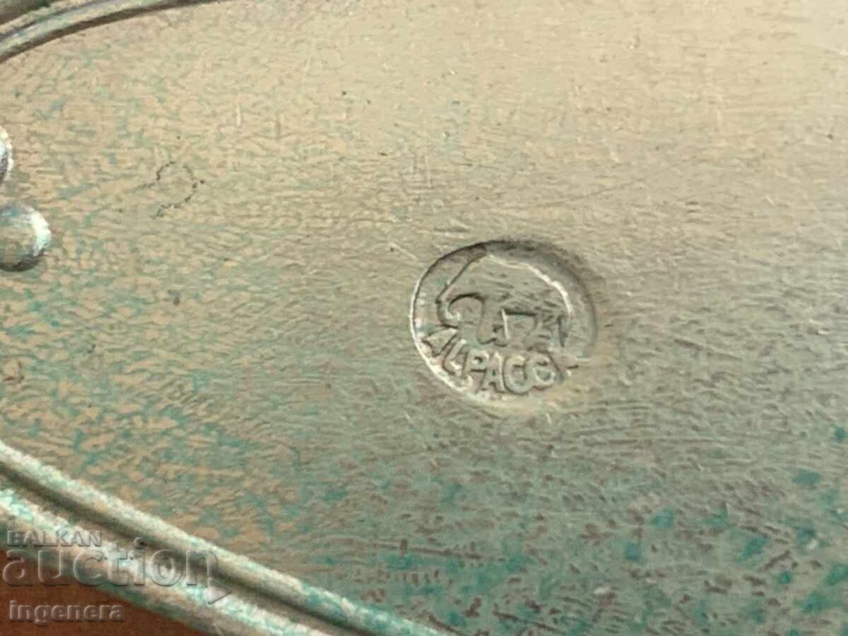 Livrarea FURCULIȚE FURCULIȚE VECHI DE EPOCĂ DE ALPACA, MARCA - 6 BUCĂȚI Livrarea FURCULIȚE FURCULIȚE VECHI DE EPOCĂ DE ALPACA, MARCA - 6 BUCĂȚI