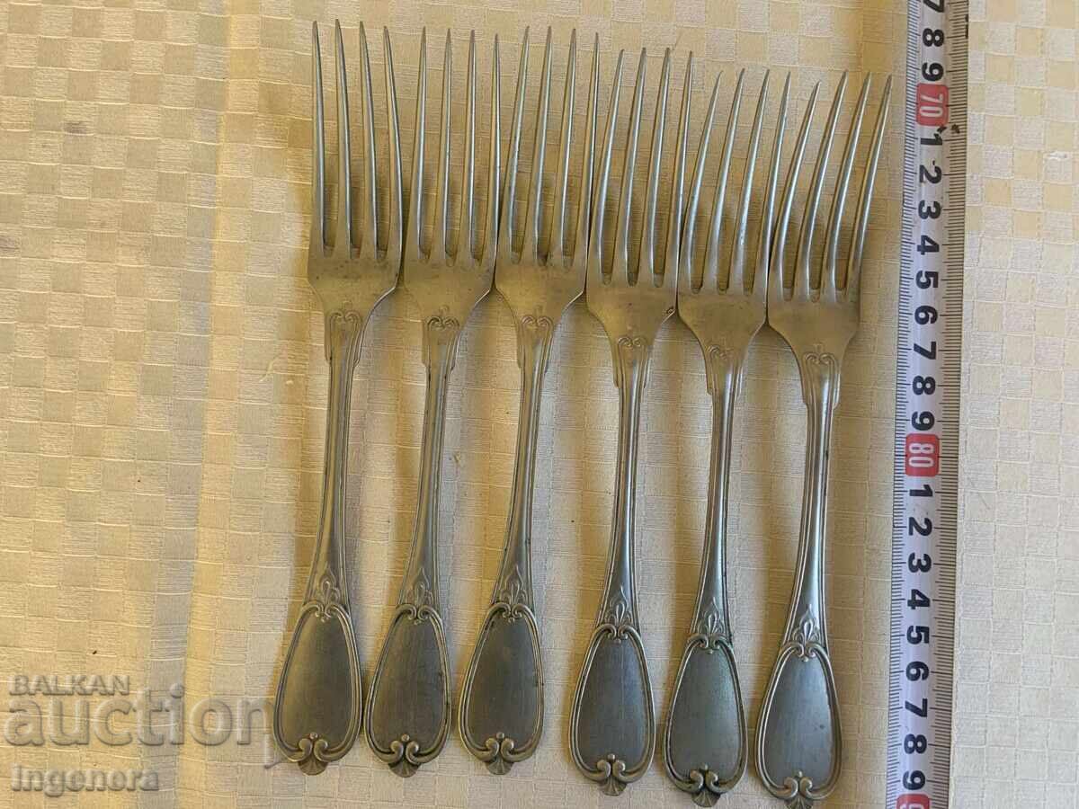 FURCULIȚE FURCULIȚE VECHI DE EPOCĂ DE ALPACA, MARCA - 6 BUCĂȚI FURCULIȚE FURCULIȚE VECHI DE EPOCĂ DE ALPACA, MARCA - 6 BUCĂȚI