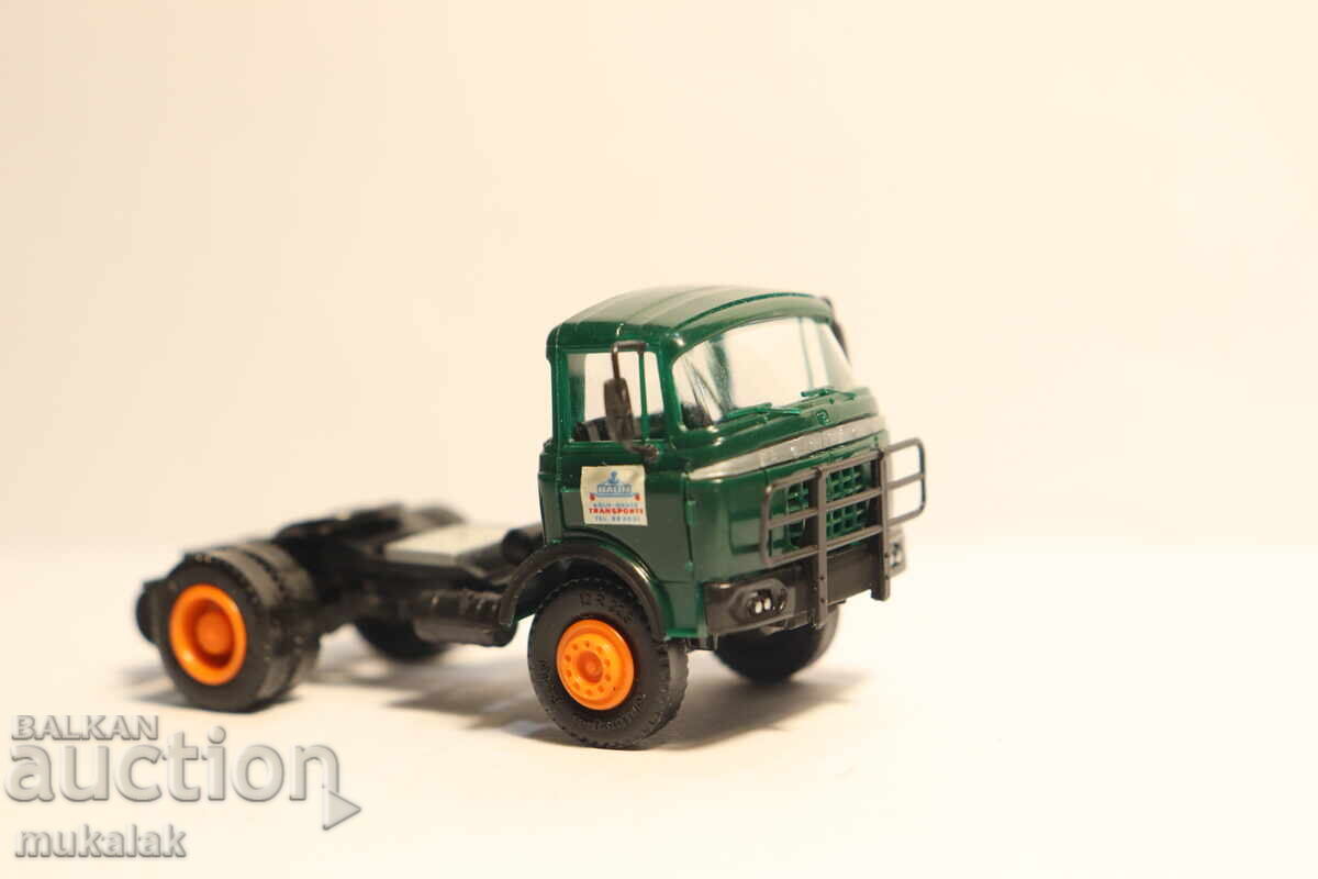ROSKOPF 1:87 H0 SAURER TRACTOR MODEL TRUCK - 5 ROSKOPF 1:87 H0 SAURER TRACTOR MODEL TRUCK - 5