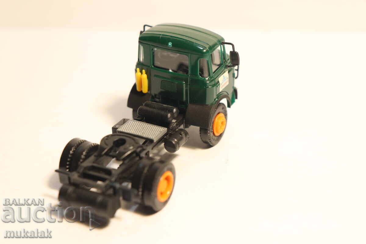 ROSKOPF 1:87 H0 SAURER TRACTOR MODEL TRUCK - 6 ROSKOPF 1:87 H0 SAURER TRACTOR MODEL TRUCK - 6