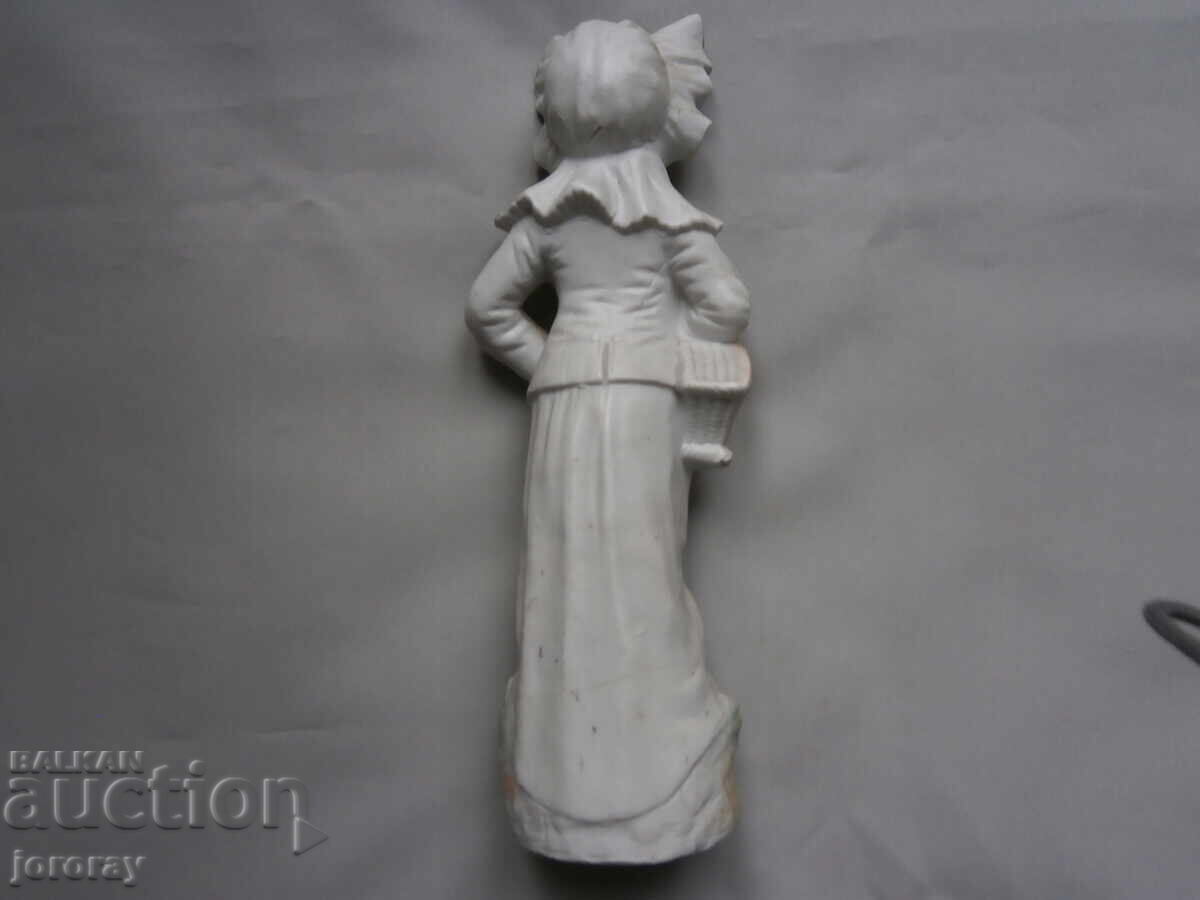 Figurină din porțelan 25c. biscuit cu preț € 8.00 | 15.65 BGN Figurină din porțelan 25c. biscuit cu preț € 8.00 | 15.65 BGN