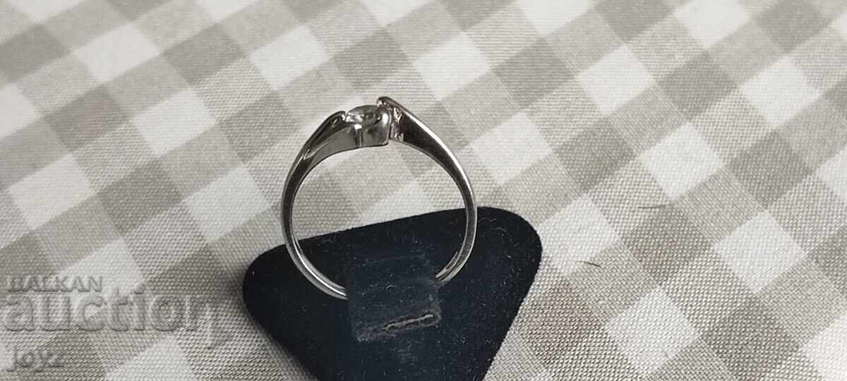 Аукцион СРЕБЪРЕН ПРЪСТЕН с ЦИРКОН 1.30 гр./проба 925 Аукцион СРЕБЪРЕН ПРЪСТЕН с ЦИРКОН 1.30 гр./проба 925