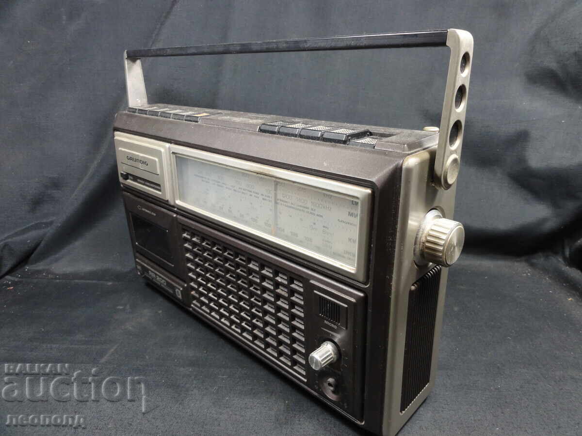 BZTs STAR Retro Transistor Radio Cassette Recorder GRUNDIG RR 200 with price € 3.80 | 7.43 BGN BZTs STAR Retro Transistor Radio Cassette Recorder GRUNDIG RR 200 with price € 3.80 | 7.43 BGN