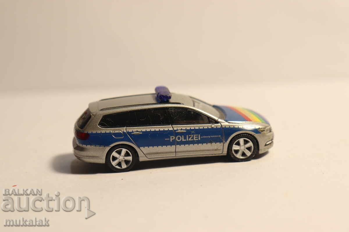 Livrarea HERPA 1:87 H0 VW PASSAT POLIȚIE POLITSIYA KOLICHKA MODEL Livrarea HERPA 1:87 H0 VW PASSAT POLIȚIE POLITSIYA KOLICHKA MODEL
