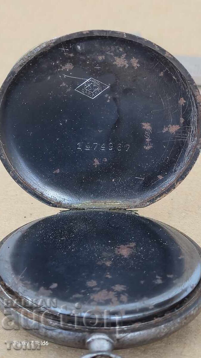 Licitație INVICTA SWISS MADE MILITARY RAR NU FUNCȚIONEAZĂ !!!!!