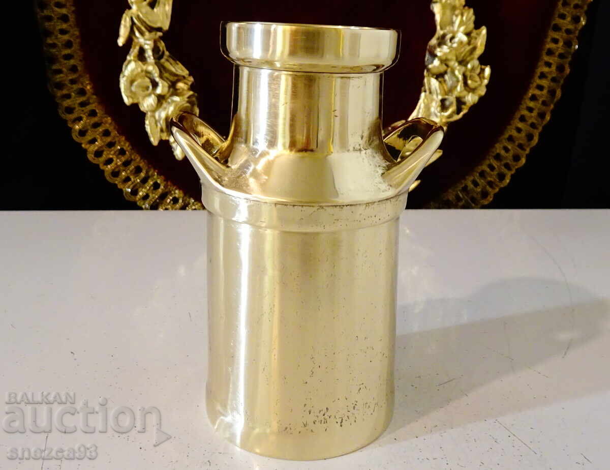 Бронзов гюм,каничказа ракия,ваза,340 гр. Бронзов гюм,каничказа ракия,ваза,340 гр.