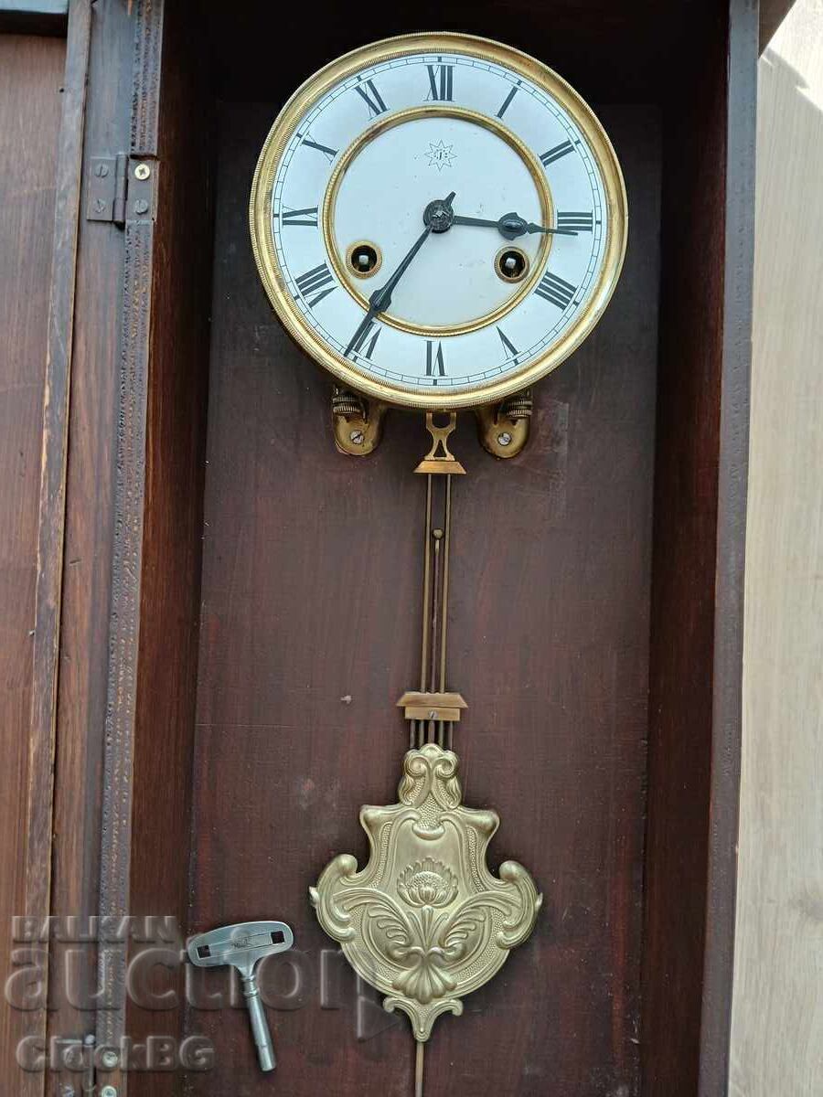 Antick german wallclock с цена € 99.00 | 193.63 лв.