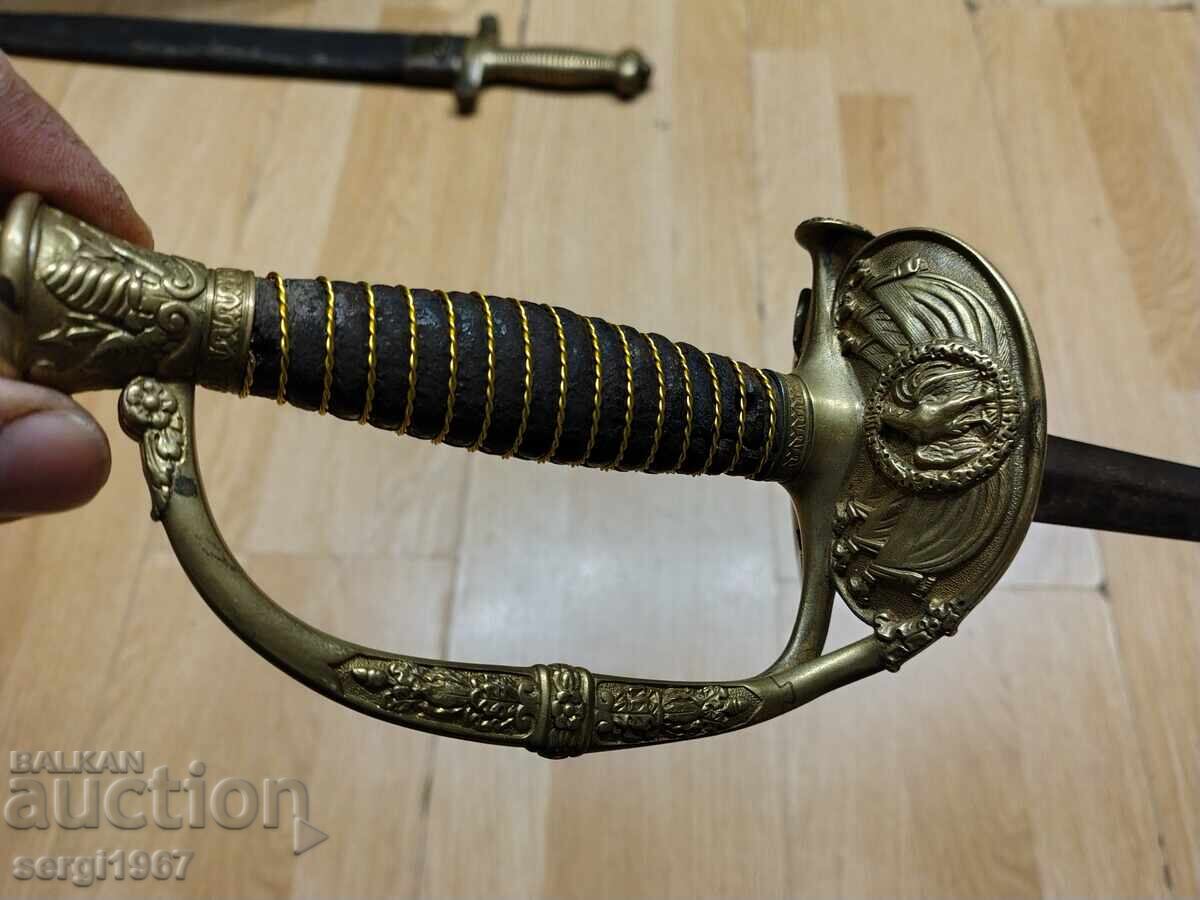 Френска шпага с цена € 200.00 | 391.17 лв. Френска шпага с цена € 200.00 | 391.17 лв.