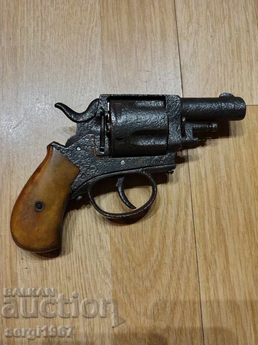 Булдог Булдог