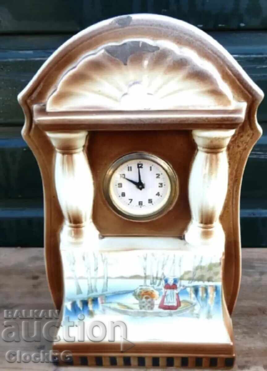 Ολλανδικό κεραμικό ρολόι