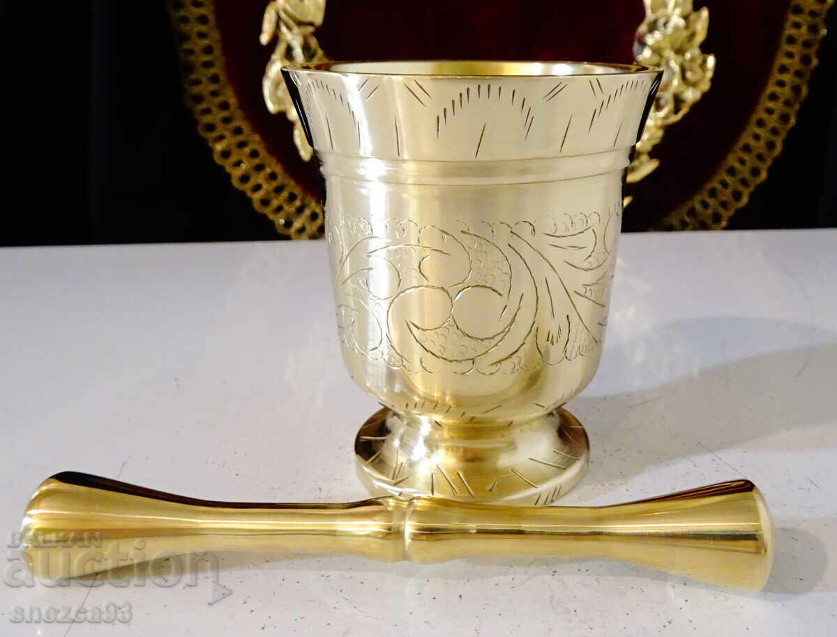 Δημοπρασία Χάλκινο γουδί με γουδοχέρι 620 γρ., χαραγμένο, σφραγίδα Δημοπρασία Χάλκινο γουδί με γουδοχέρι 620 γρ., χαραγμένο, σφραγίδα