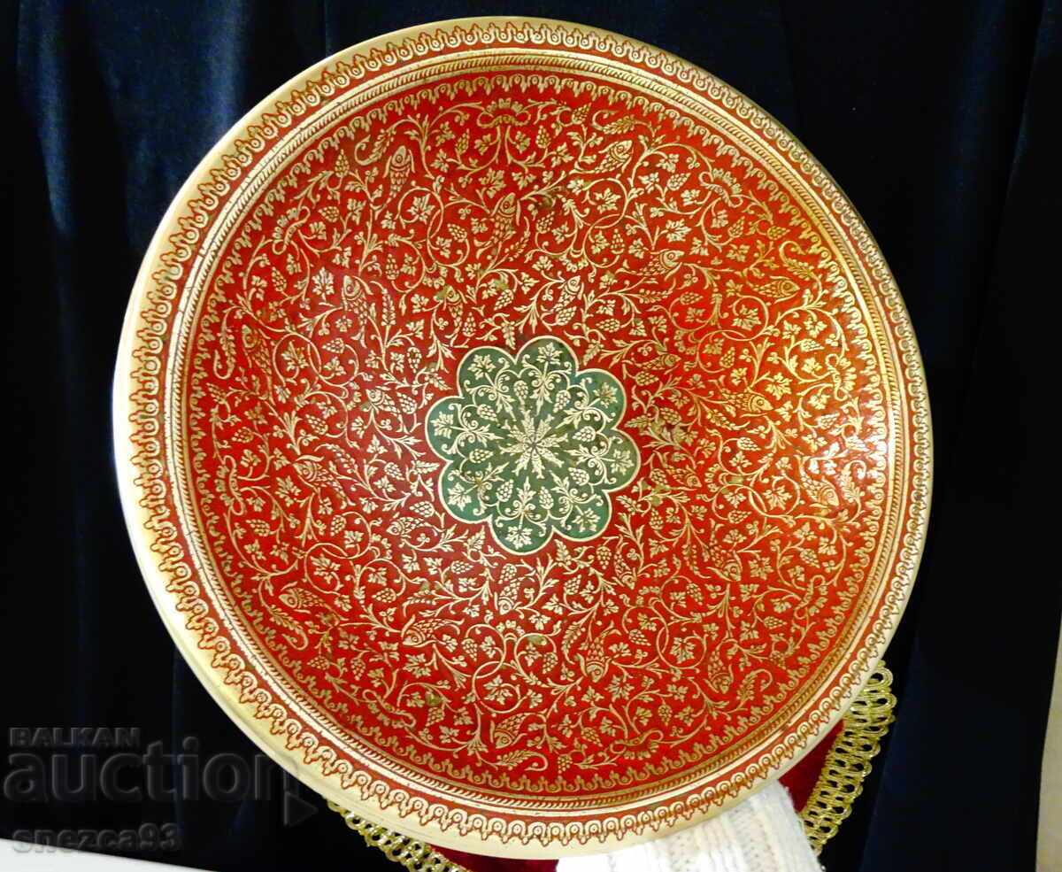 Delivery of Bronze fruit bowl, cloisonné enamel, fish, vines with grapes Delivery of Bronze fruit bowl, cloisonné enamel, fish, vines with grapes