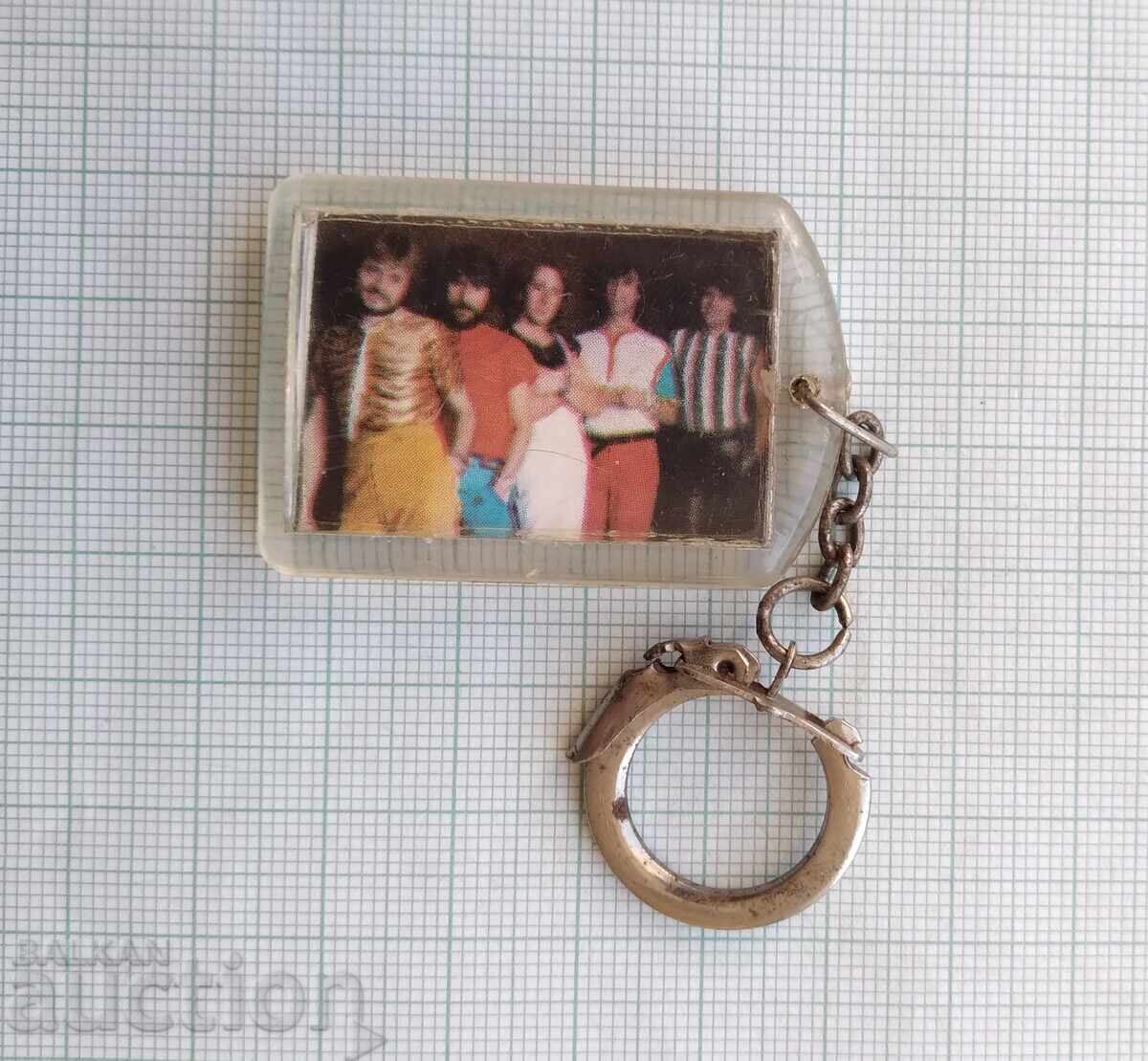 Аукцион 19386 Ключодържател Рок група ФСБ Формация Студио Балкантон Аукцион 19386 Ключодържател Рок група ФСБ Формация Студио Балкантон