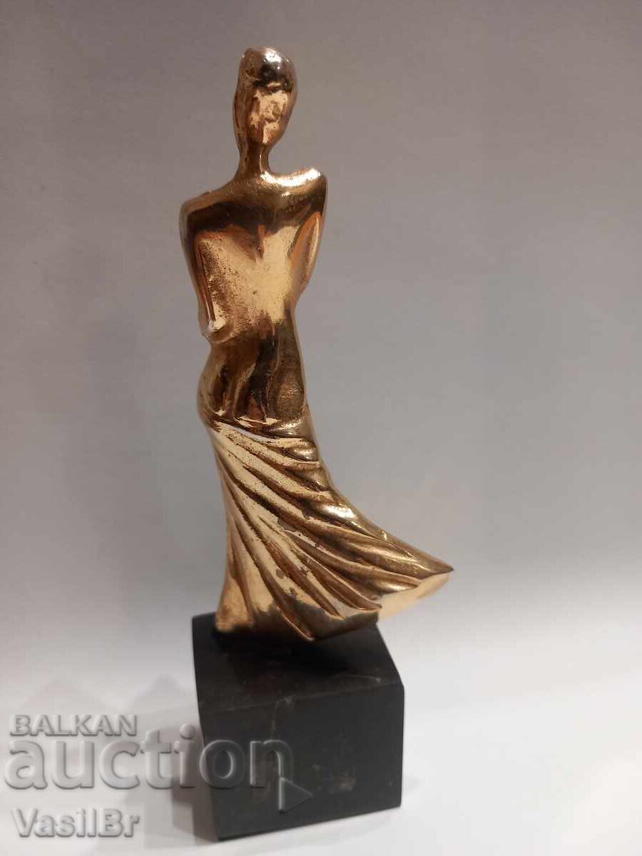 Аукцион Малка пластика скултура