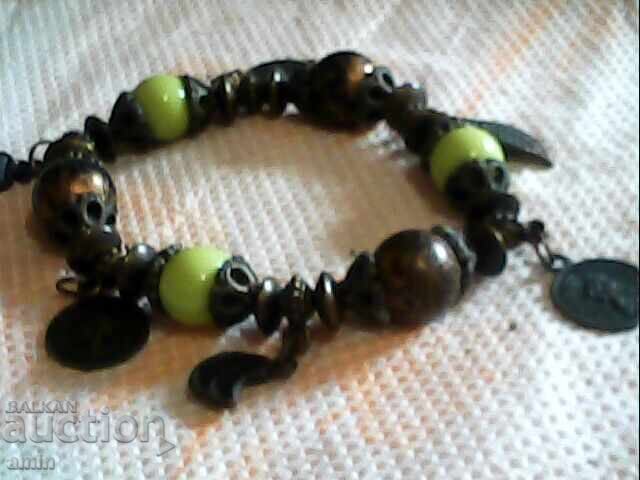 красива гривна