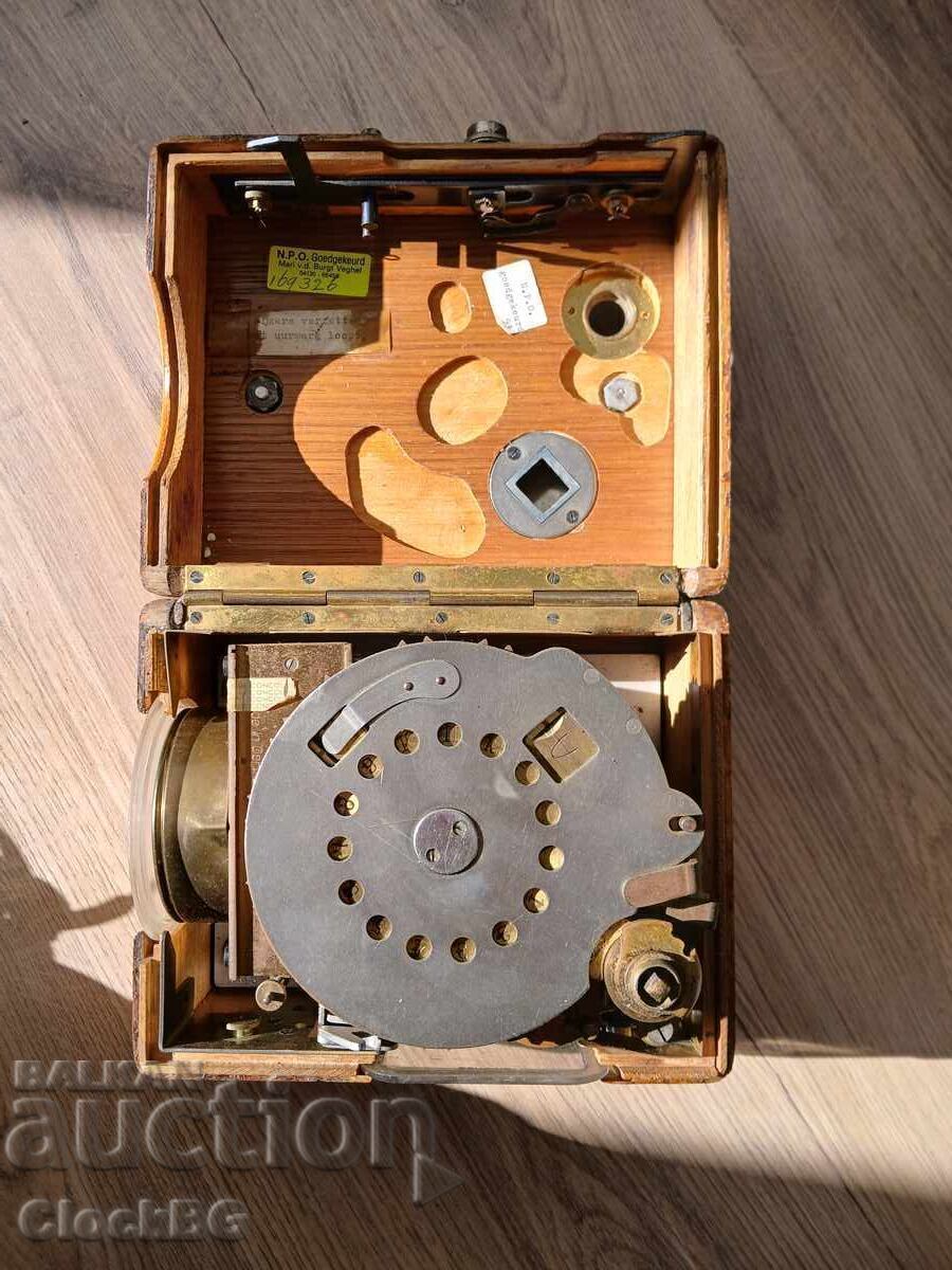 Auction  Antique German pigeon racing clock
