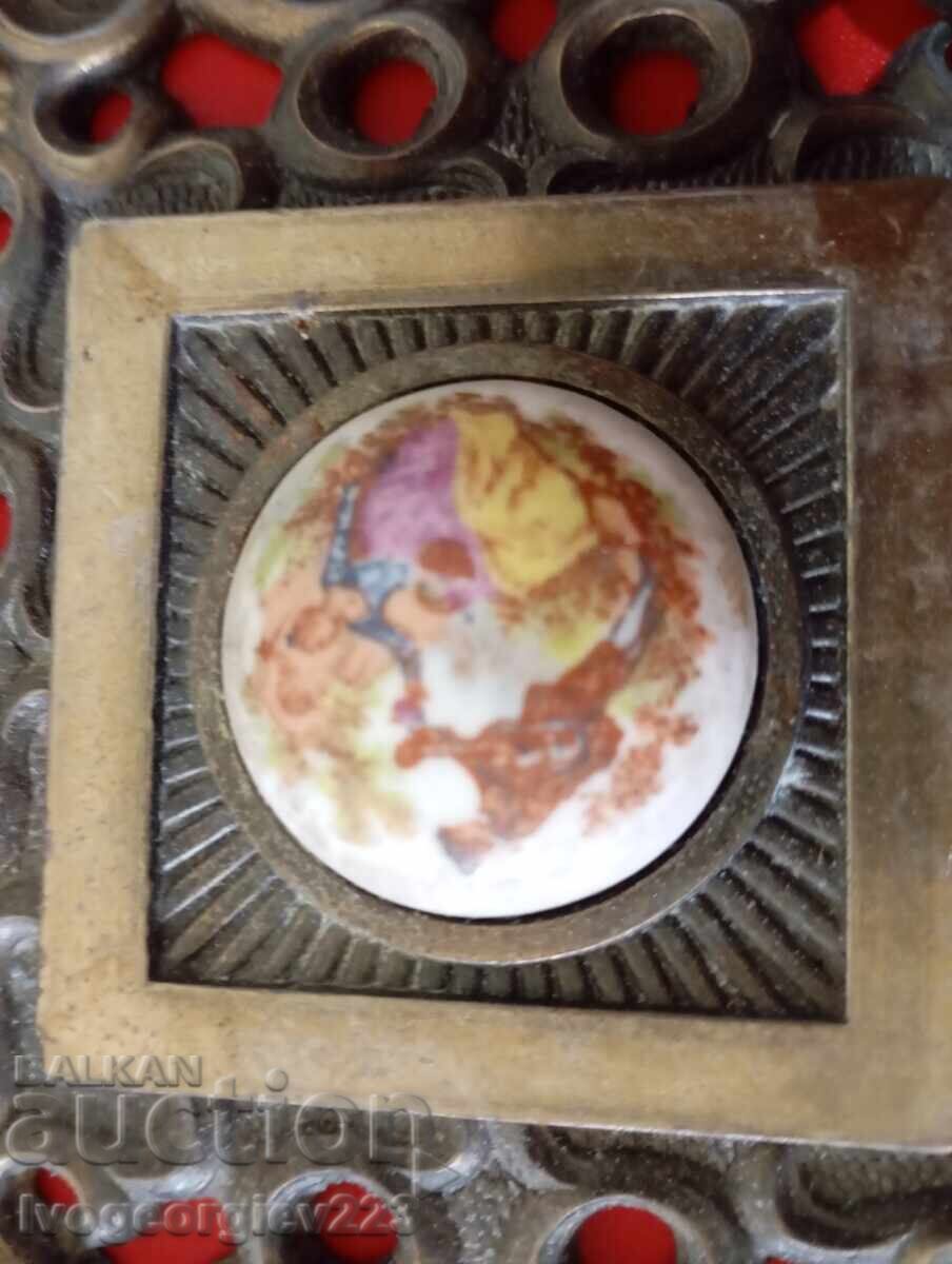 Vintage απλίκα με τιμή € 24.00 | 46.94 BGN Vintage απλίκα με τιμή € 24.00 | 46.94 BGN