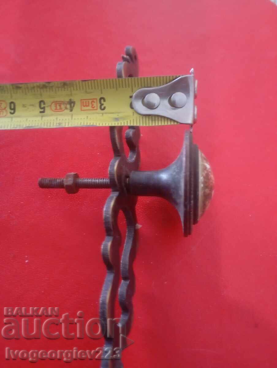 Доставка на Винтидж дръжка за мебел Доставка на Винтидж дръжка за мебел