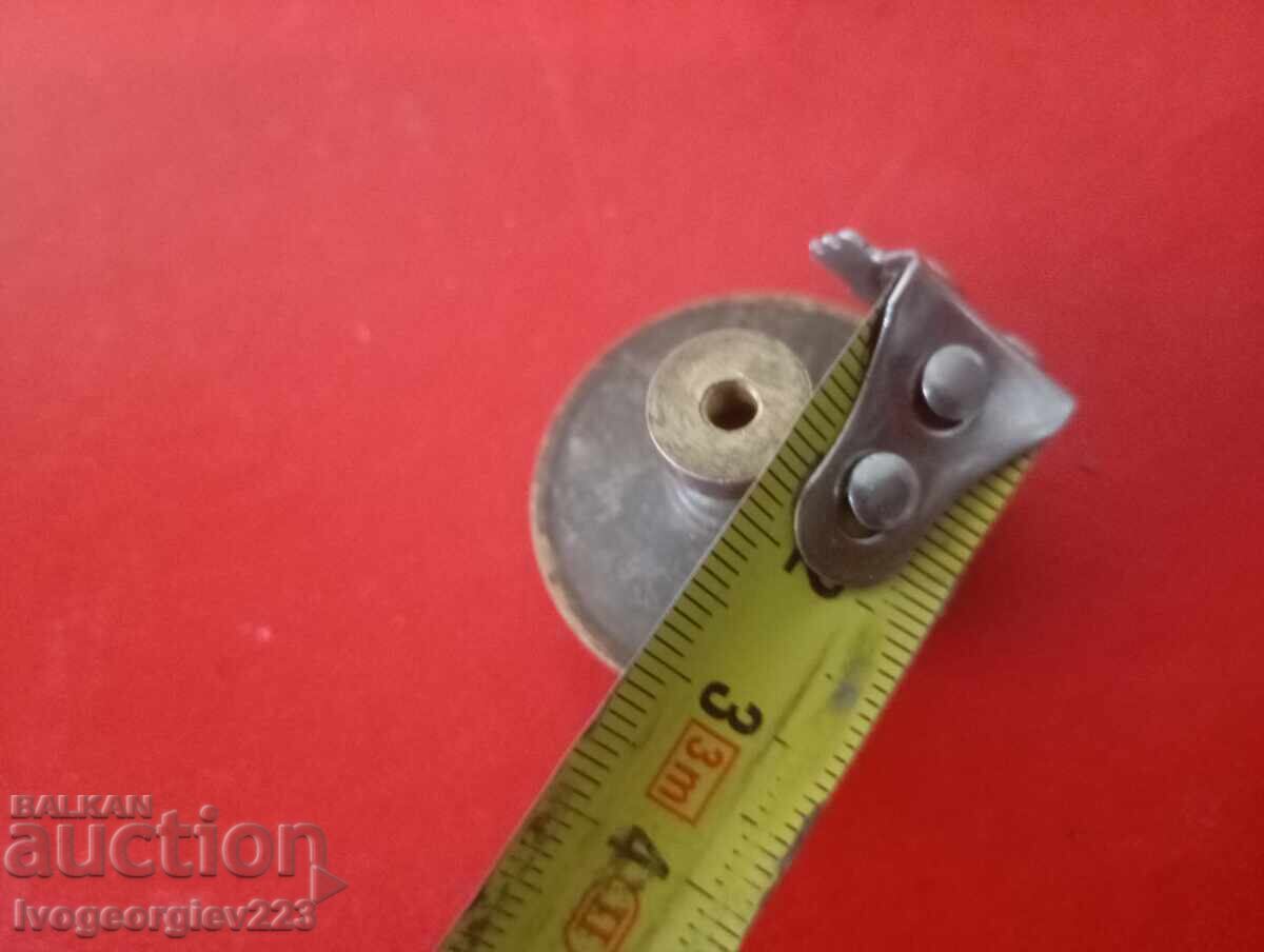 Винтидж дръжка за мебел с цена € 11.00 | 21.51 лв. Винтидж дръжка за мебел с цена € 11.00 | 21.51 лв.