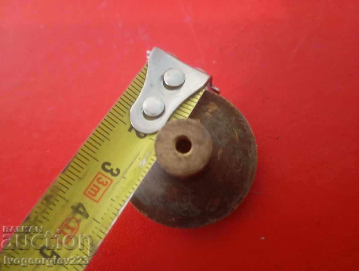 Αντίκα πόμολο επίπλων με τιμή € 11.00 | 21.51 BGN