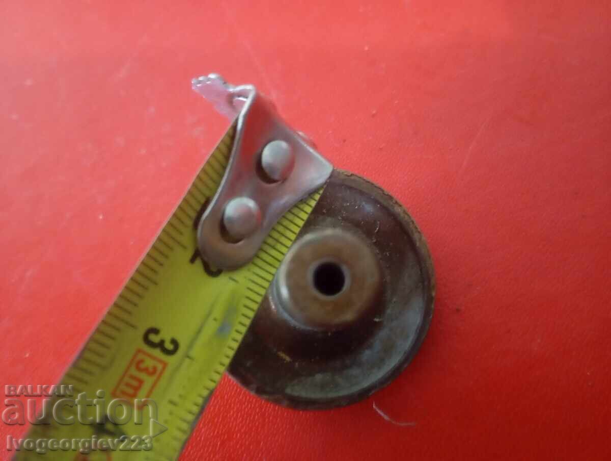 Винтидж дръжка за мебел с цена € 11.00 | 21.51 лв. Винтидж дръжка за мебел с цена € 11.00 | 21.51 лв.