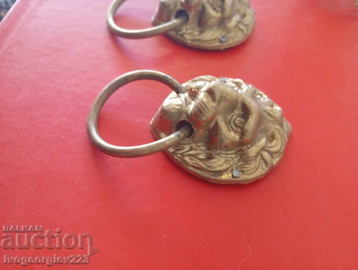 Δημοπρασία Σετ απλικέ - κεφαλή λιονταριού Δημοπρασία Σετ απλικέ - κεφαλή λιονταριού