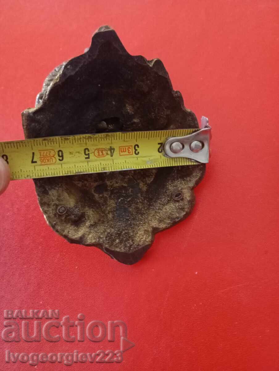 Auction Application - Lion's Head Auction Application - Lion's Head