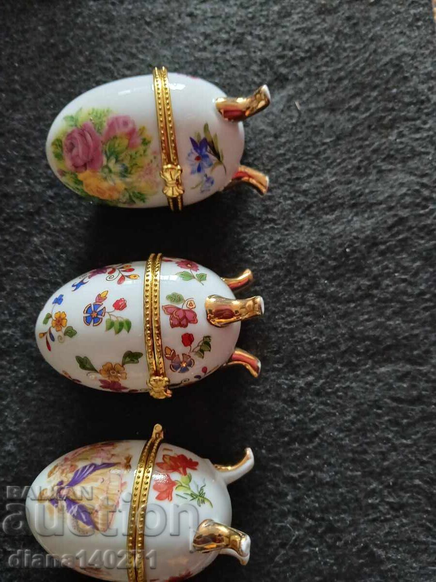 Από αυγά-κοσμήματα τύπου "Φαμπερζέ" με τιμή € 19.00 | 37.16 BGN Από αυγά-κοσμήματα τύπου "Φαμπερζέ" με τιμή € 19.00 | 37.16 BGN