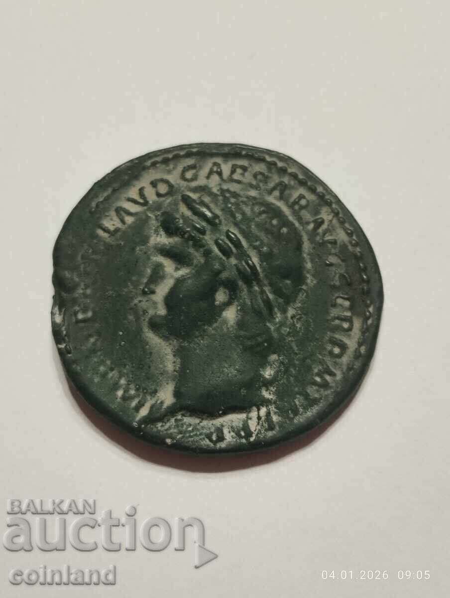 Ancient Bronze Roman Coin - REPLICA REPRODUCTION Ancient Bronze Roman Coin - REPLICA REPRODUCTION