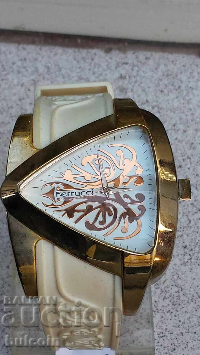 ДАМСКИ КВАРЦОВ часовник FERRUCCI