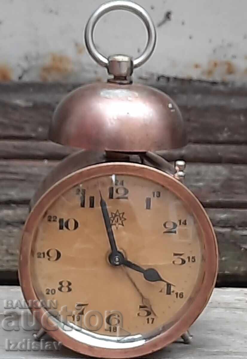 Μικρό κομψό 100 ετών ξυπνητήρι Junghans